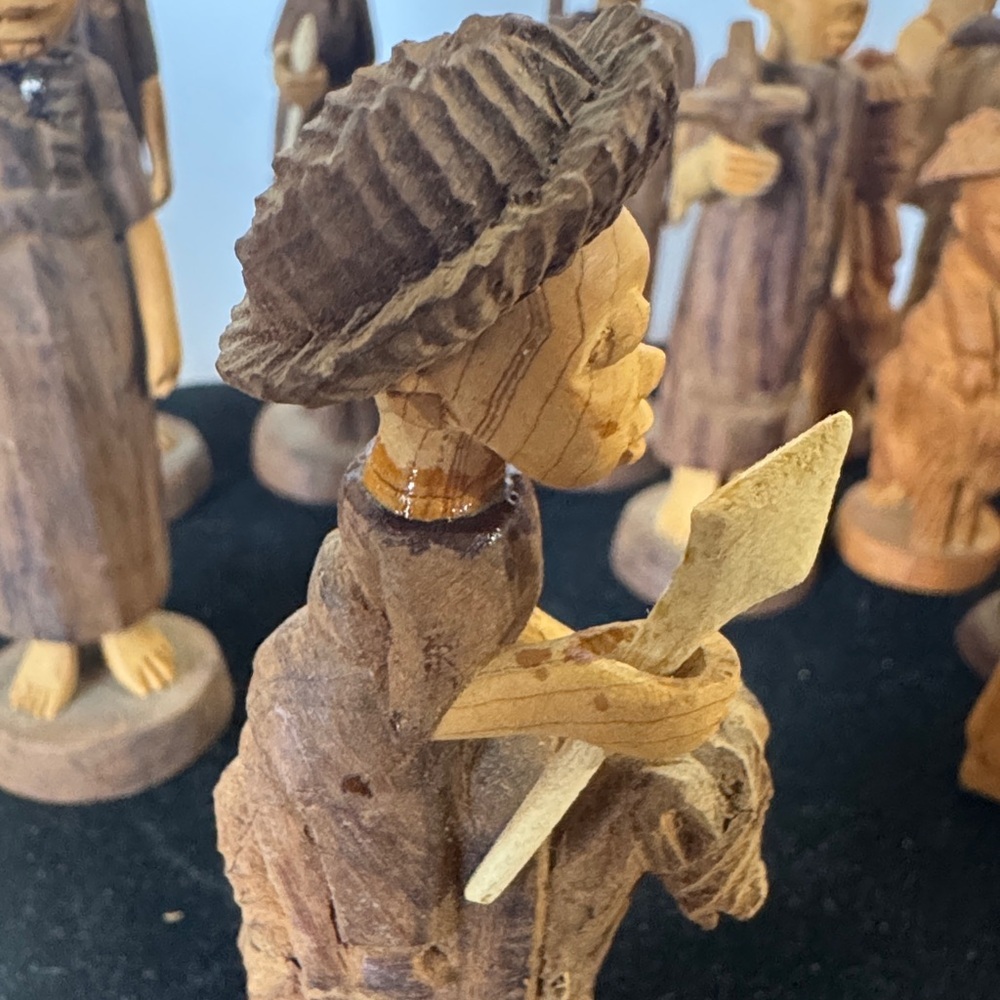 Vintage 1920s Hand Carved African Chess Pieces Tribal Nigerian Handcrafted - Picture 14 of 16